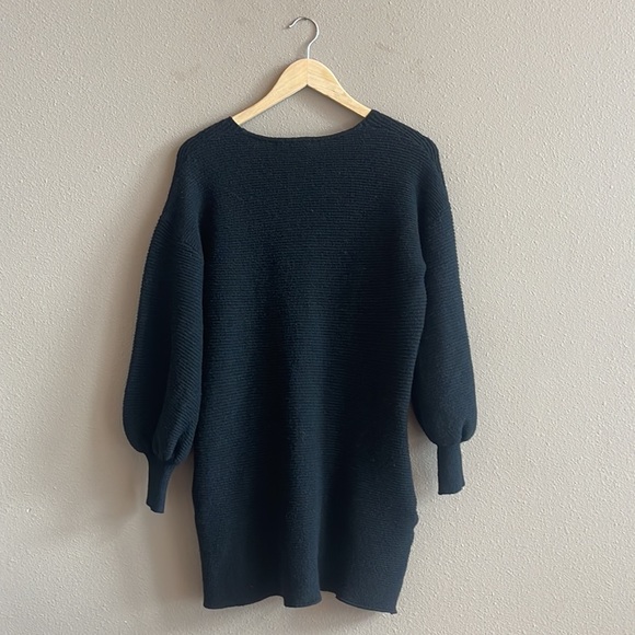 Love Stitch Sweater Dress with pockets - Picture 2 of 6